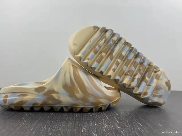 Yeezy Adidas GW1932 Slide 0502